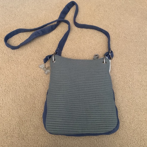 Fuzzy Nation Chihuahua Crossbody Purse - Picture 2 of 15